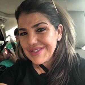 Meet your Posher, Marissa